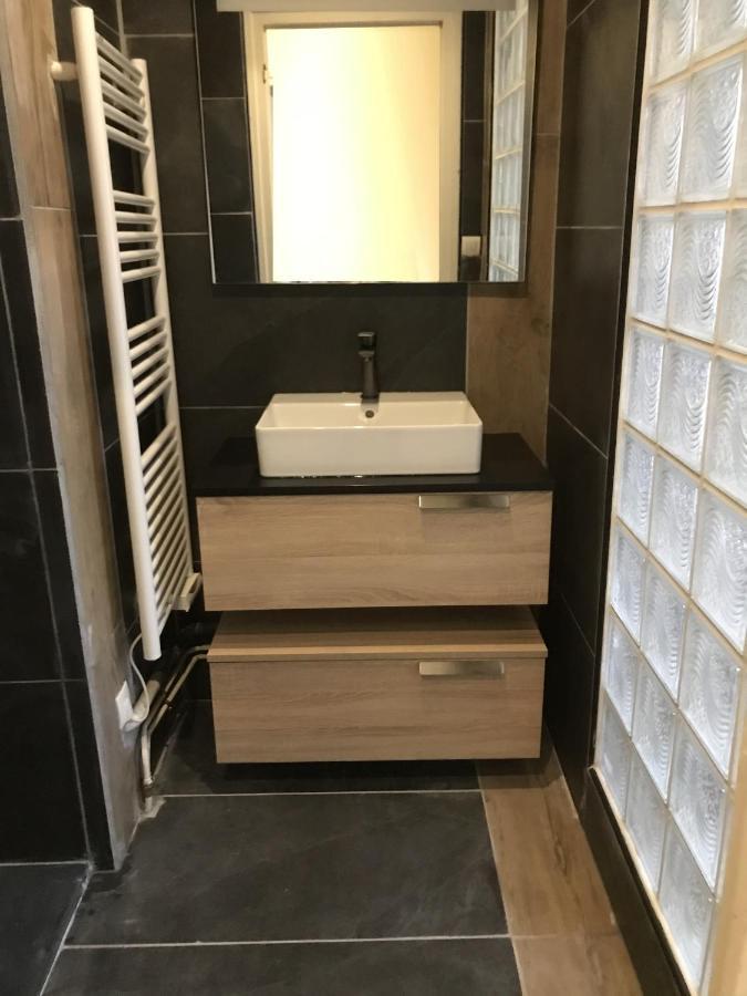 Appartement Vittel, Appt 55 M2, En Face Du Parc Thermal *